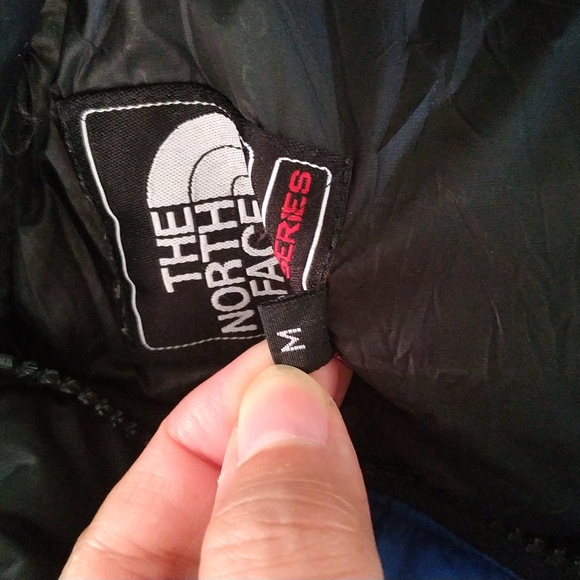 The North Face Summit Series Nuptse 800 Medium - Picture 12 of 16